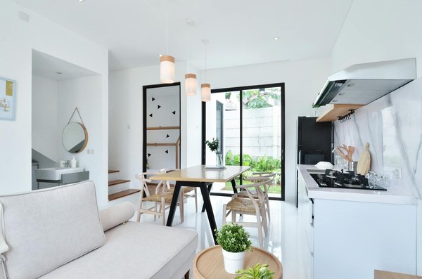 How are sustainable practices shaping the UK home industry?